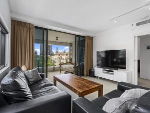 Real Estate | Gold Coast | Chevron Realty | 002 Open2view Id685729 301 14 George Avenue